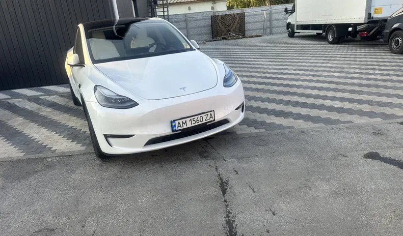 Tesla Model Y 2022 - 10