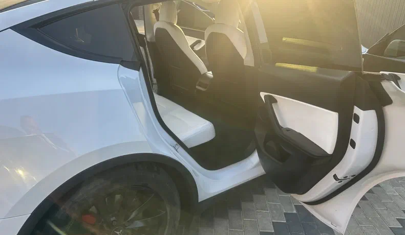 Tesla Model Y 2022 - 1