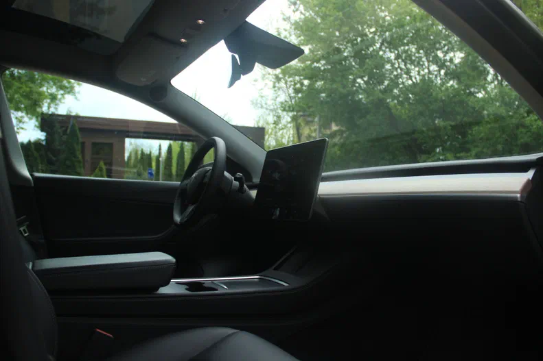 Tesla Model Y 2022 - 10