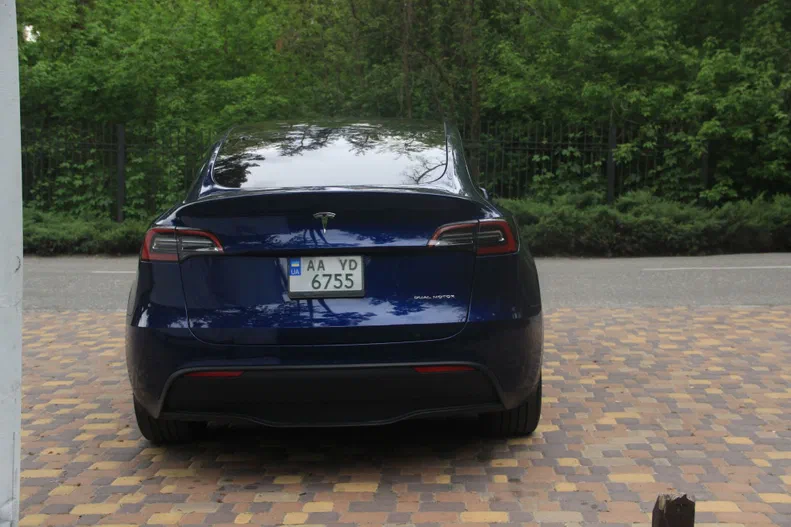Tesla Model Y 2022 - 5