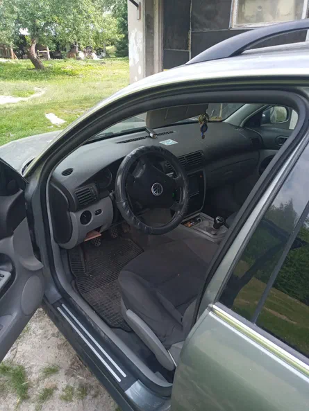 Volkswagen Passat 2001 - 4