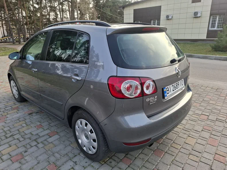 Volkswagen Golf Plus 2010 - 12