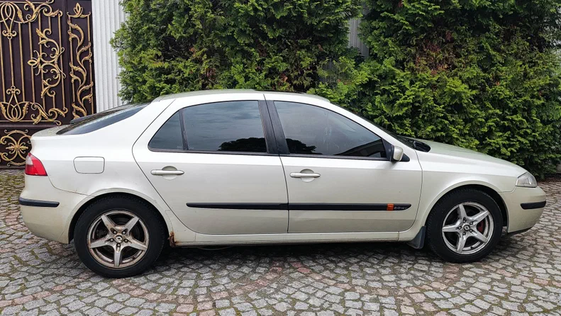 Renault Laguna 2004 - 5
