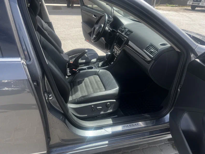 Volkswagen Passat 2015 - 11