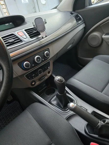 Renault Megane 2009 - 12
