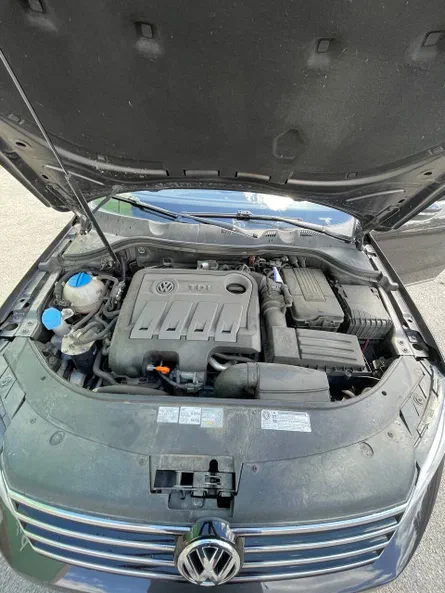 Volkswagen Passat 2011 - 19