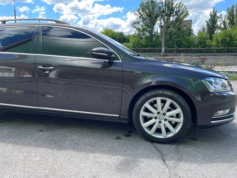 Volkswagen Passat 2011 - 5