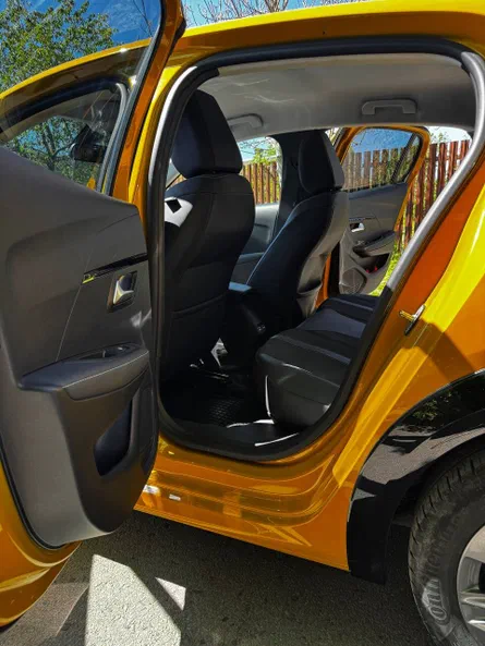 Peugeot 208 2020 - 8