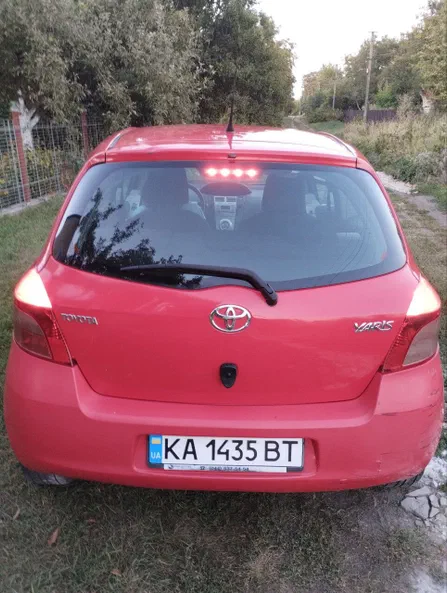 Toyota Yaris 2006 - 4