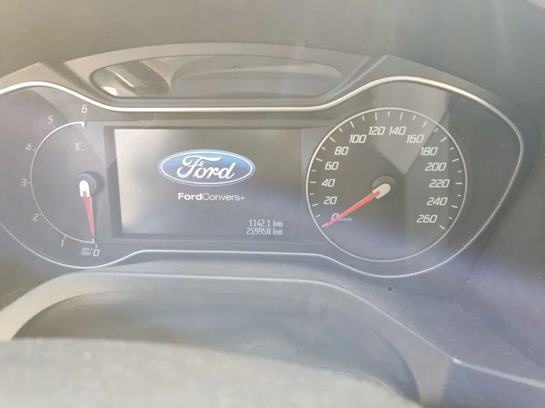 Ford S-MAX 2011 - 4