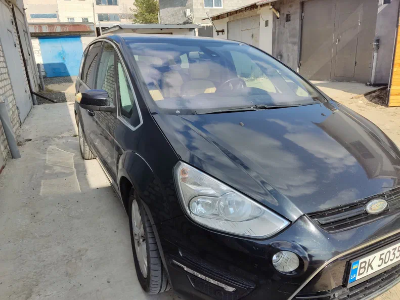 Ford S-MAX 2011 - 1