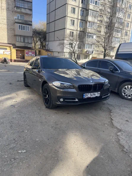 BMW 5 серія 2011 - 5