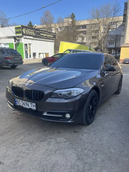 BMW 5 серія 2011 - 2