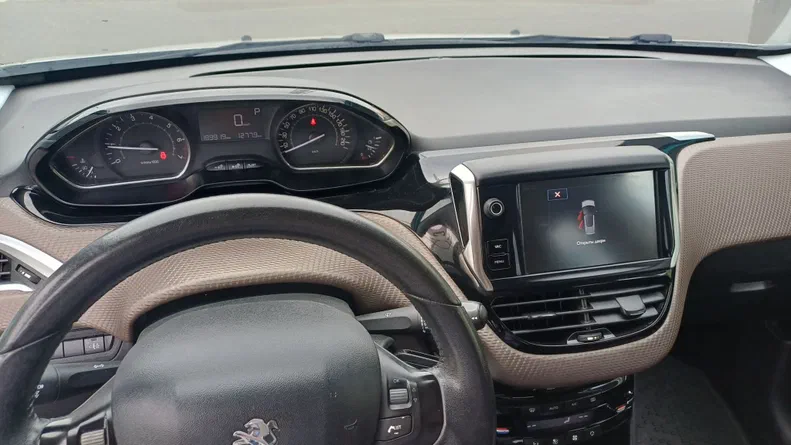 Peugeot 2008 2014 - 34
