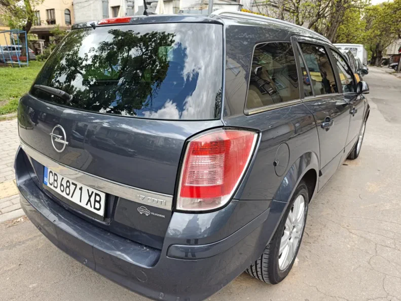 Opel Astra 2008 - 5