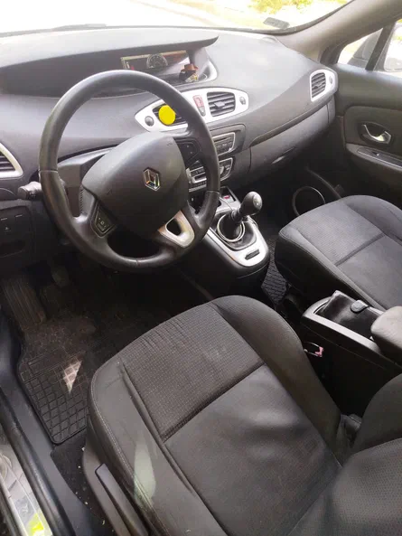 Renault Megane 2010 - 11