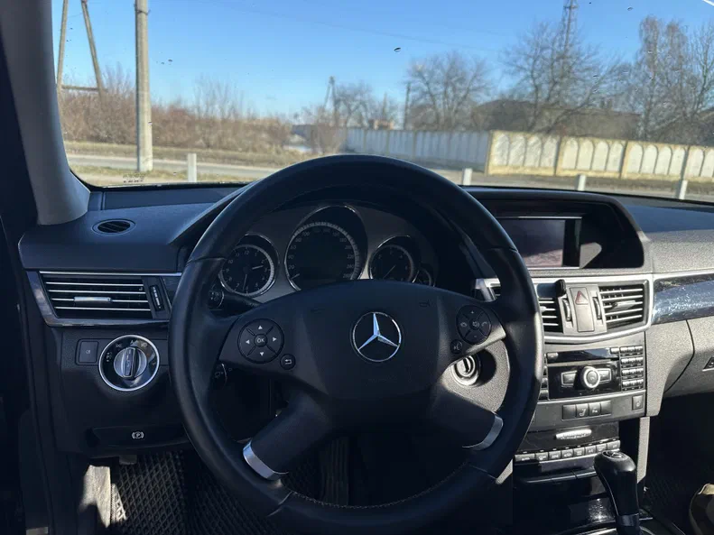 Mercedes-Benz E-Клас 2011 - 5