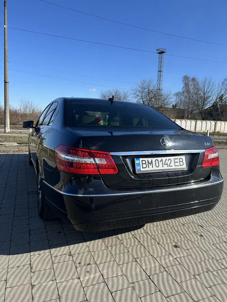 Mercedes-Benz E-Клас 2011 - 3