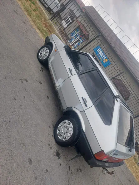 Lada (ВАЗ) 2109 2004