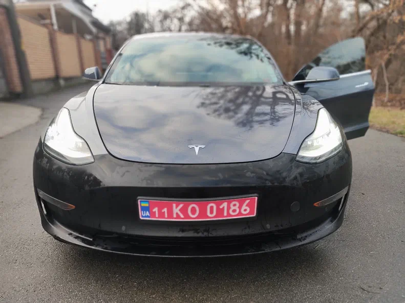 Tesla Model 3 2020