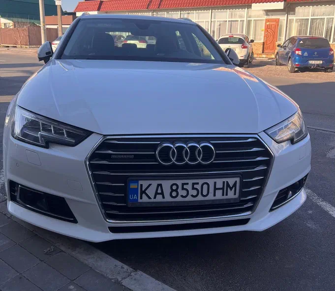 Audi A4 2016 - 24
