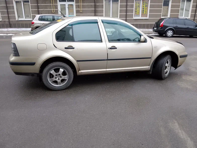 Volkswagen Bora 2003