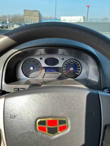 Geely Emgrand EC7 2011 - 6