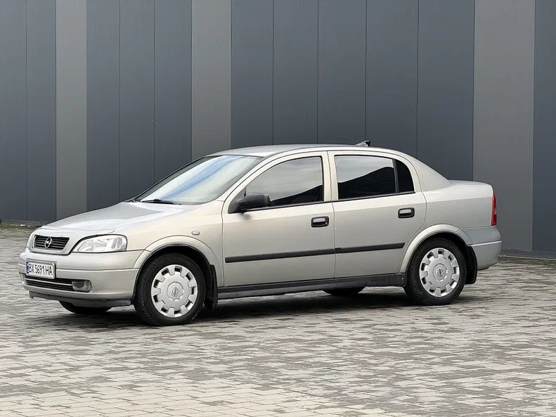 Opel Astra 2008 - 5