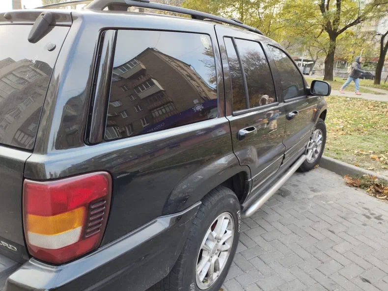 Jeep Grand Cherokee 2004 - 5