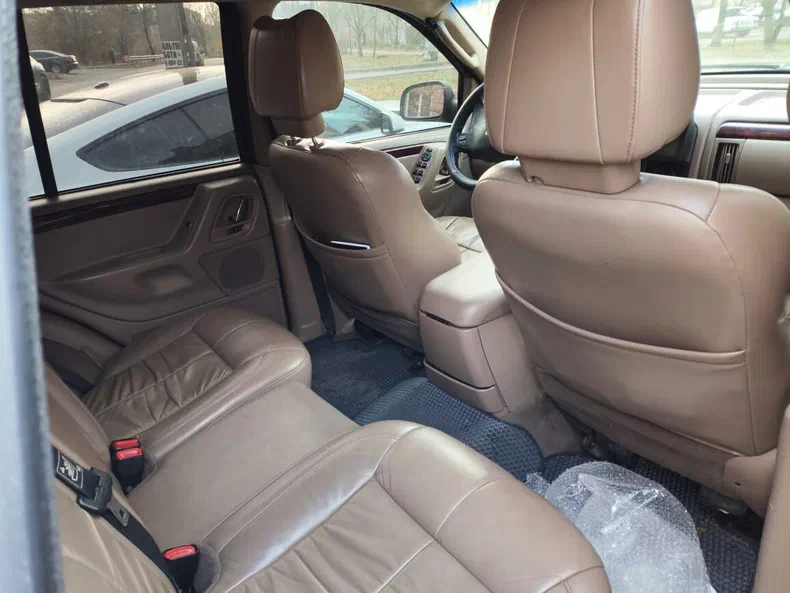 Jeep Grand Cherokee 2004 - 7