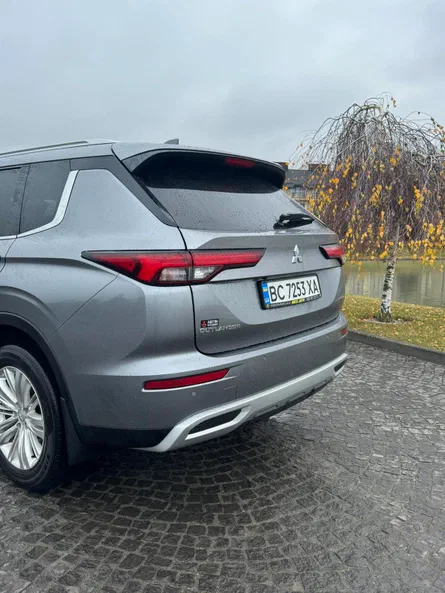 Mitsubishi Outlander 2021 - 36