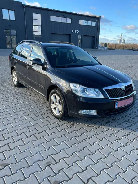 Skoda Octavia 2010 - 9
