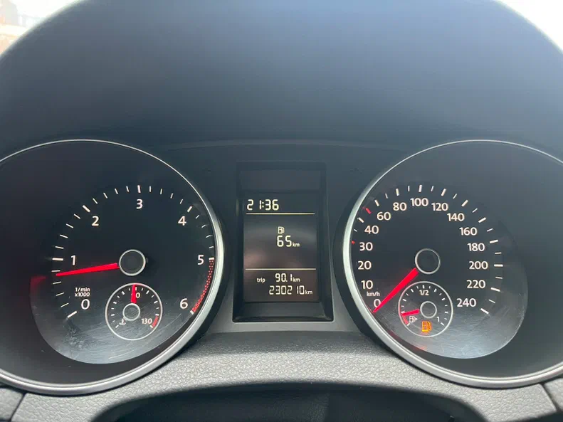 Volkswagen Golf 2010 - 11