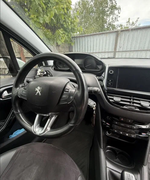 Peugeot 208 2019 - 19