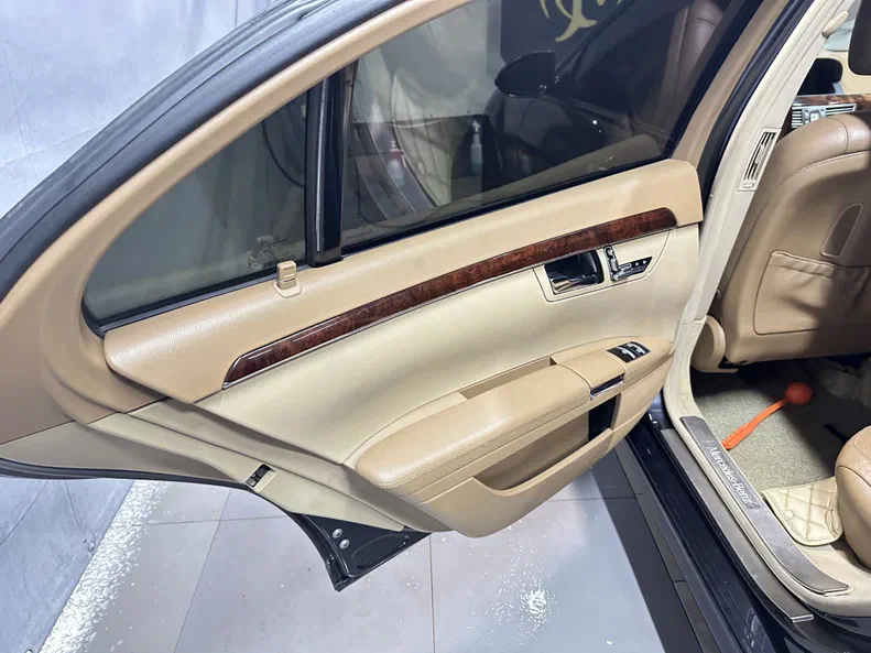 Mercedes-Benz S-Клас 2009 - 18