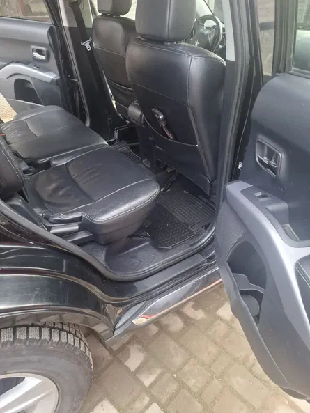 Peugeot 4007 2008 - 15