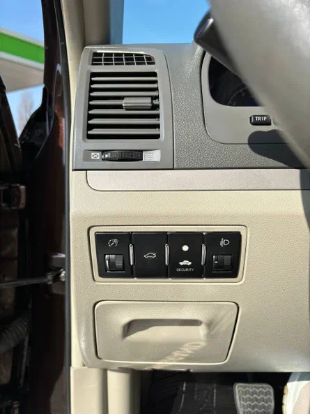 Geely Emgrand EC7 2011 - 12