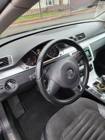 Volkswagen Passat 2011 - 6