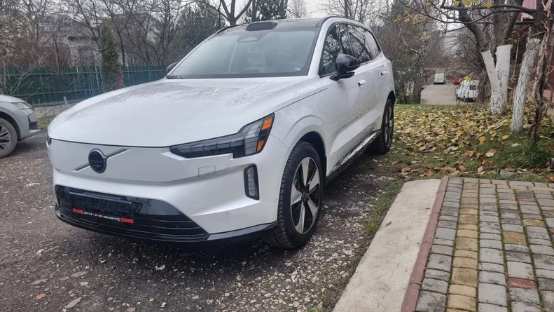 Volvo EX90 2025 - 10