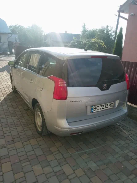 Peugeot 5008 2013 - 3