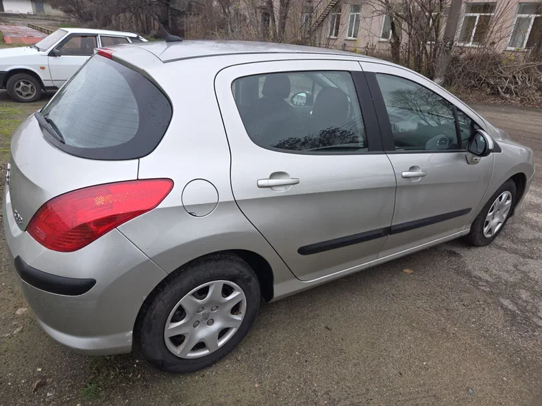 Peugeot 308 2008 - 7
