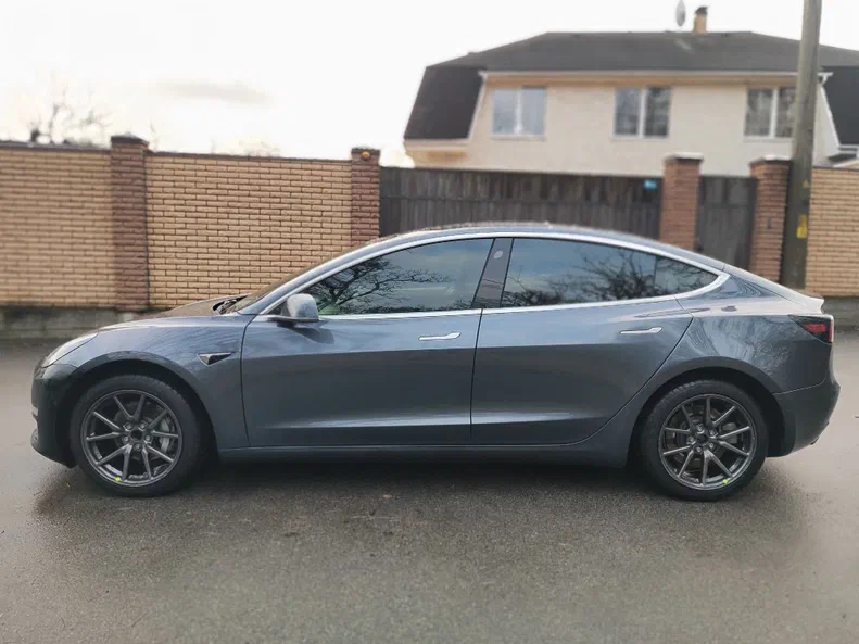 Tesla Model 3 2020 - 6