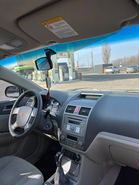 Geely Emgrand EC7 2011