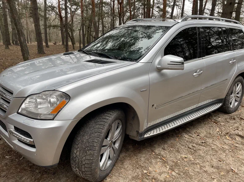 Mercedes-Benz GL-Клас 2010 - 6