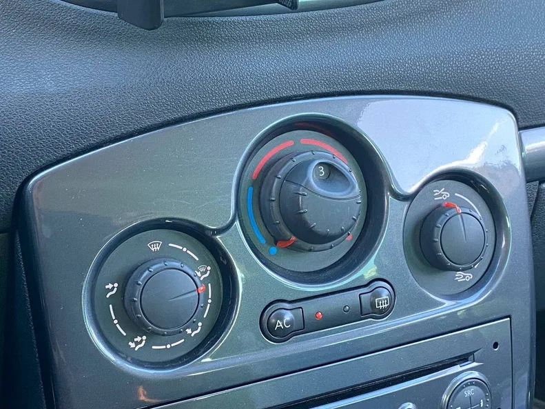 Renault Clio 2007 - 15