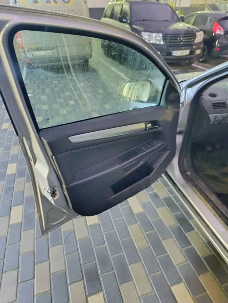 Opel Astra 2010 - 11