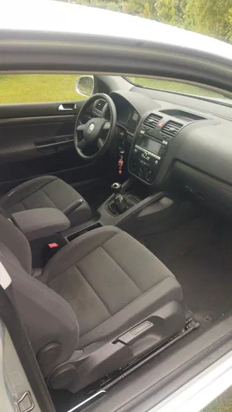 Volkswagen Golf 2004