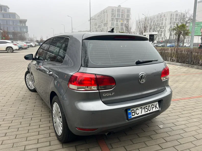 Volkswagen Golf 2010 - 22