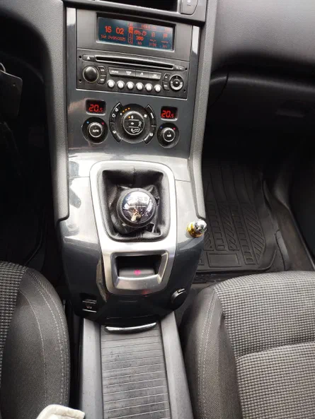 Peugeot 5008 2009 - 11