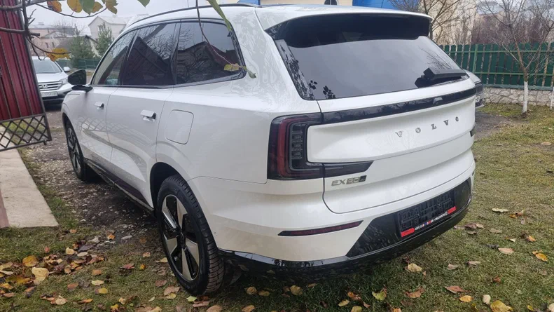 Volvo EX90 2025 - 9